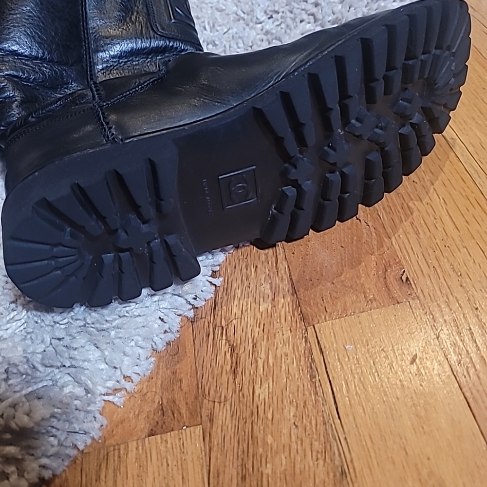 Amazing Chanel Black Lambskin Leather Size 8.5 Riding 👢 Boots - Picture 12 of 16
